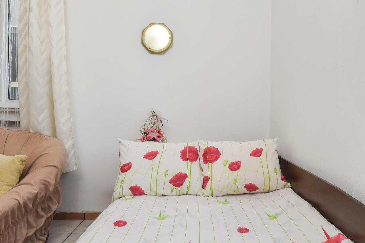 Historical Lion'S Bridge 1-Bedroom Apartment By Flat Mаnager Sofia Exteriör bild